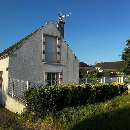 Maison De Bord De Loire Sully-sur-Loire Esterno foto